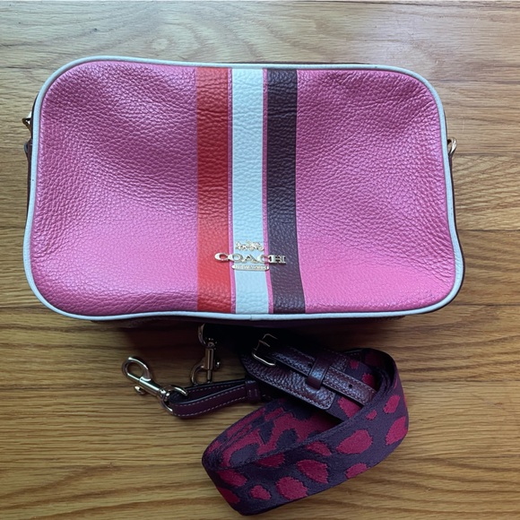 Coach Authentic Pink & White Leather Crossbody Bag w. Pink Leopard Strap - Picture 10 of 10